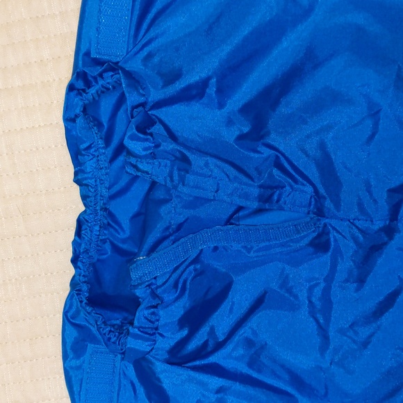 Inflatable Superman Costume - Picture 4 of 11